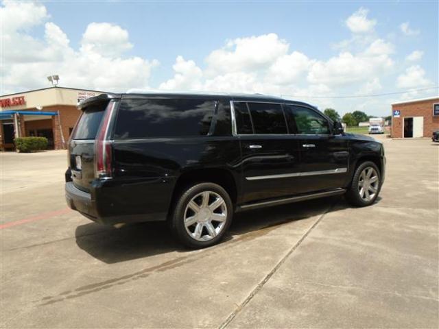 CADILLAC-Escalade ESV