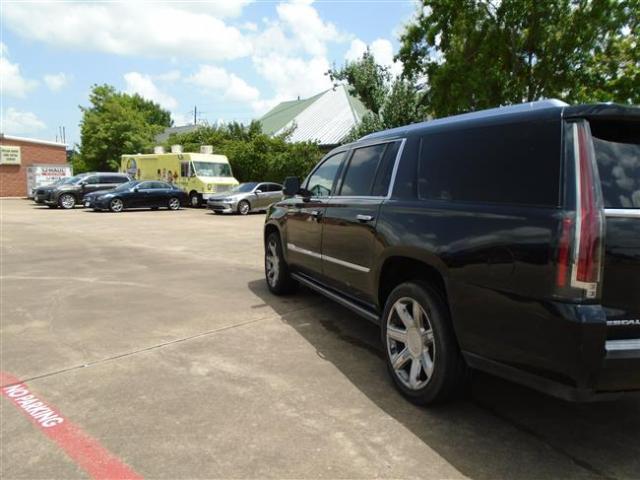 CADILLAC-Escalade ESV